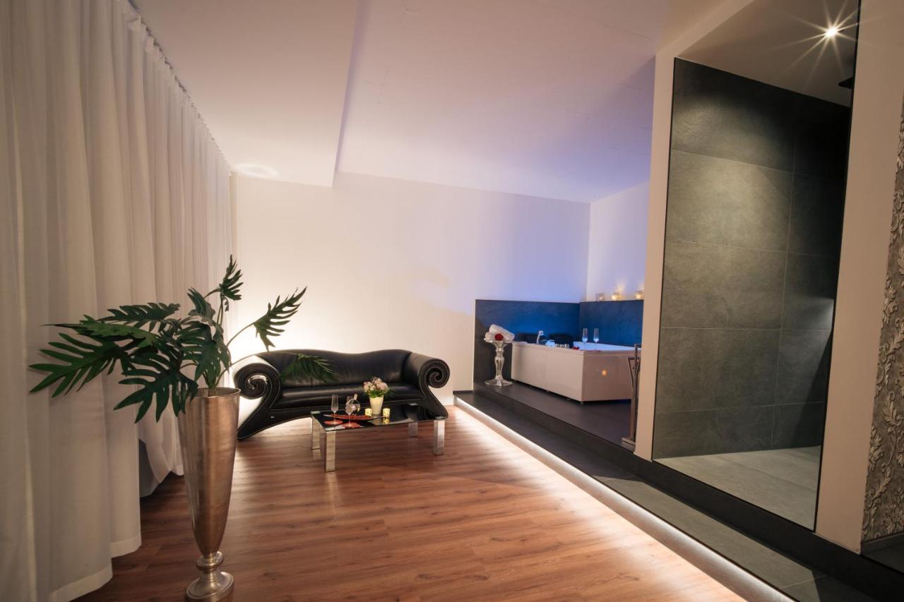 Privat-Spa Mit Whirlpool Und Sauna In Sursee Exterior photo
